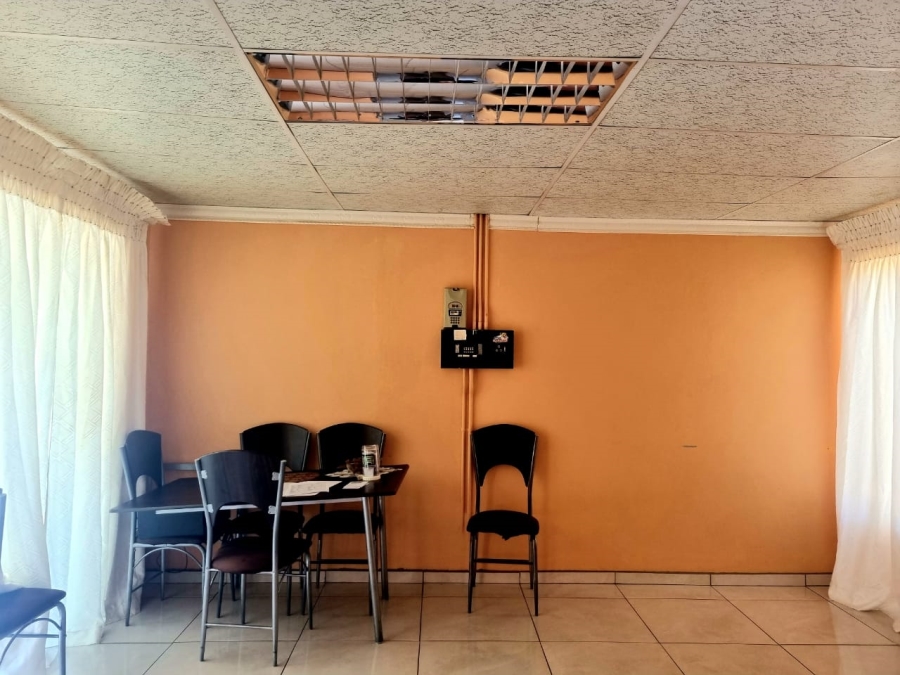 2 Bedroom Property for Sale in Roodepan Northern Cape